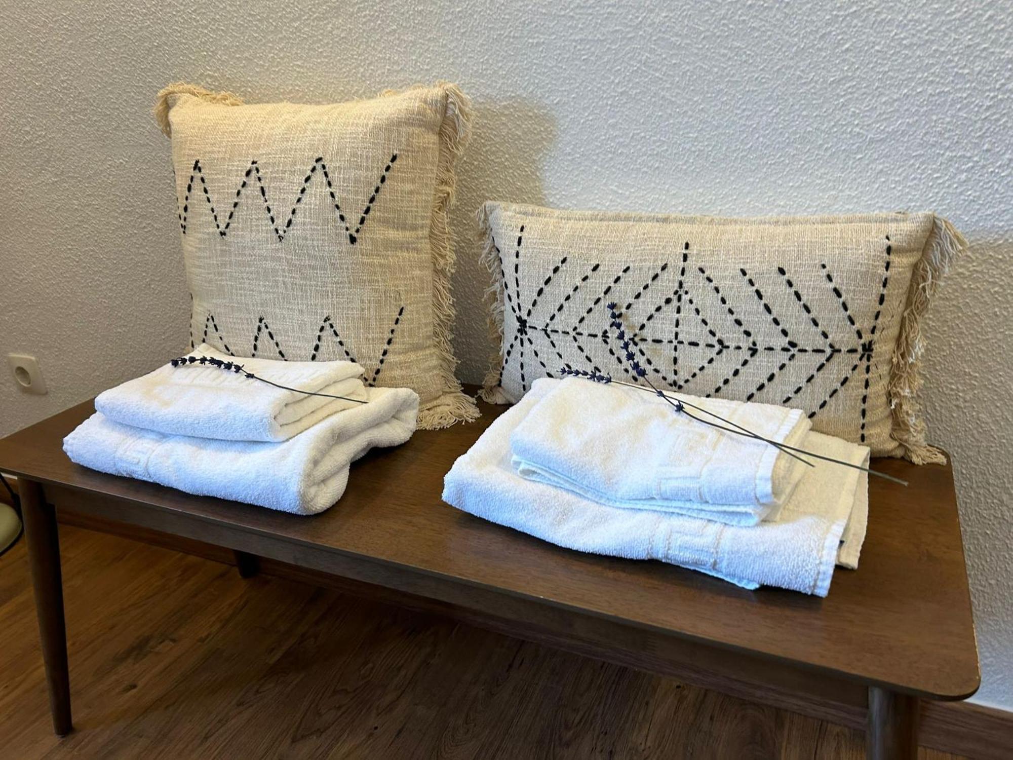 Hospederia Virgen De La Hoz Hotell Corduente Eksteriør bilde